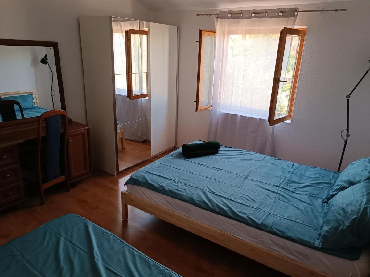 Appartamento Apartman Brigita Biograd Na Moru Esterno foto